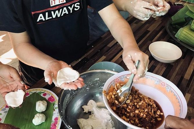 Private Chaing Dao Tour. Village, Cave,Hot springs, Sticky Waterfall. - Cooking Lanna food in Mae Pam Village