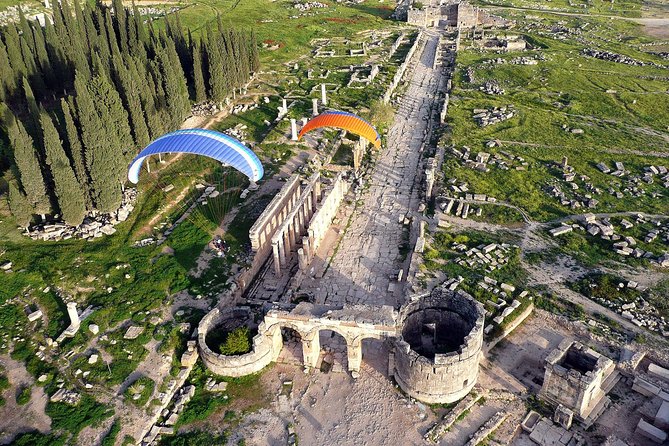 Private: Day Tour to Pamukkale from Kusadasi - The long road from Kusadasi
