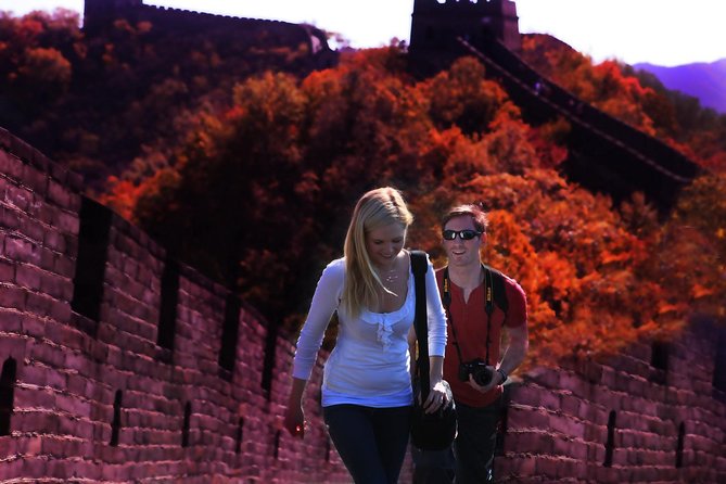 Private Day Trip: Outdoor Hot Spring Experience and Mutianyu Great Wall - What the $228 price includes