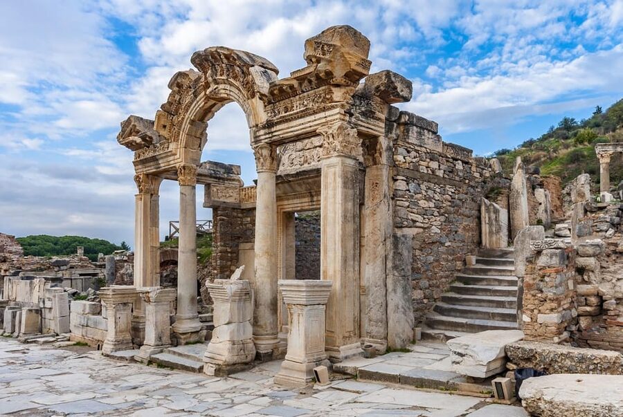 Private Ephesus and Pamukkale 1 Day Tour - Walking through Hierapolis after the terraces