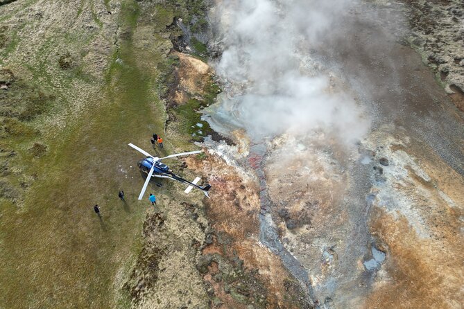 Private Helicopter Tour in Hengill Geothermal Area with Landing - The private format and what it is worth