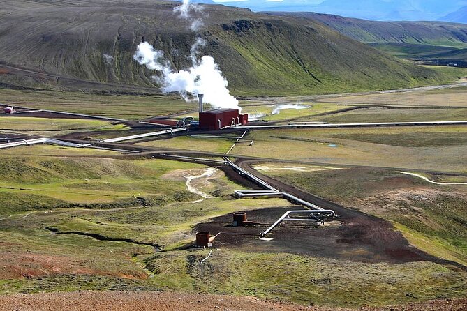 Private Helicopter Tour in Hengill Geothermal Area with Landing - Weight limits, comfort, and practical planning