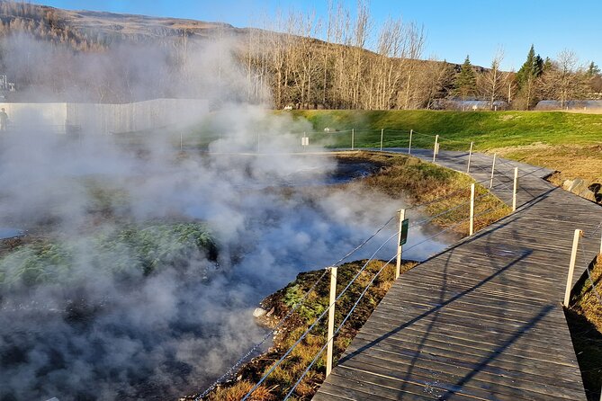 Private Northern Lights Adventure With Secret Lagoon and Dinner - Leaving Reykjavik for Flúðir