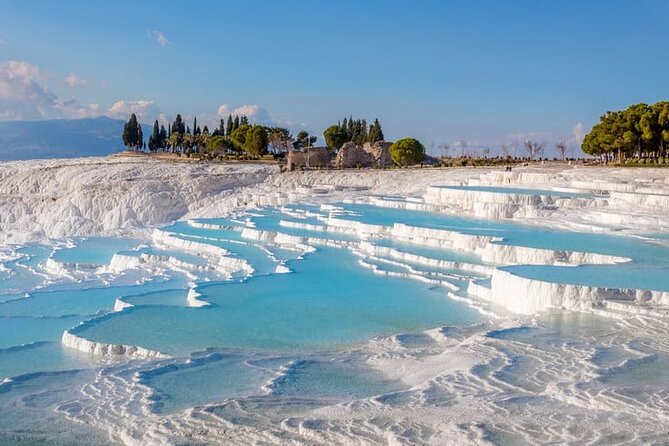 Private Pamukkale Day Tour from Istanbul by Plane - Private transport and what it really buys you