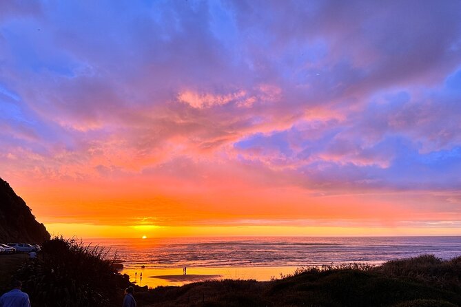 [PRIVATE] SUNSET. Wine. Hot Pool. Dinner - Four Auckland experiences in one evening