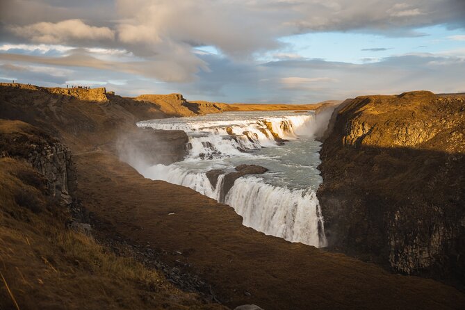 Private Tour to Golden Circle and Hvammsvík Hot Spring - Þingvellir: plates, parliament, and Iceland’s largest lake