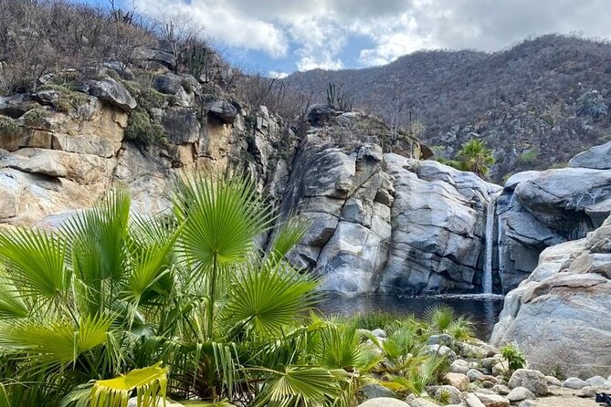 Private Tour to Hot Springs and Waterfall in Santiago - Key points to know before you book