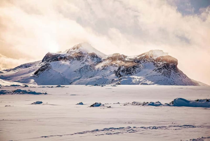 Reykjavík: Glacier Snowmobile and Hot Springs with Pickup - Should you book it?