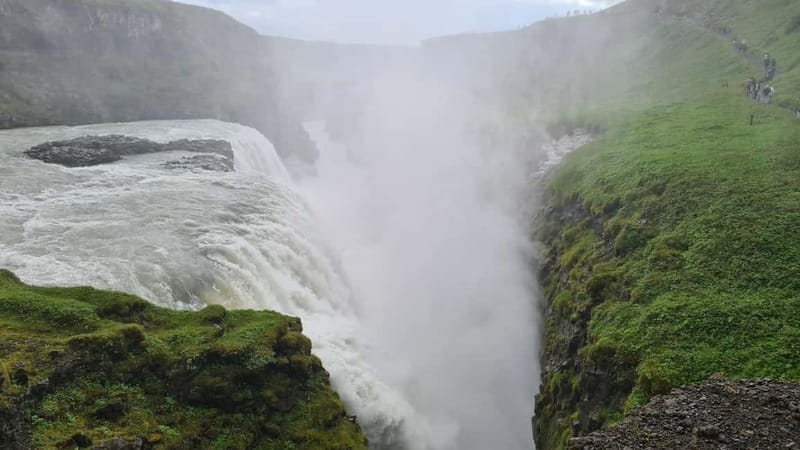 Reykjavík: Golden Circle, 2 Geysers & Geothermal Bakery Tour - Why this Golden Circle day feels different