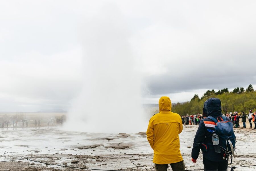 Reykjavik: Golden Circle, Crater & Blue Lagoon Minibus Tour - Weather, clothing, and walking advice