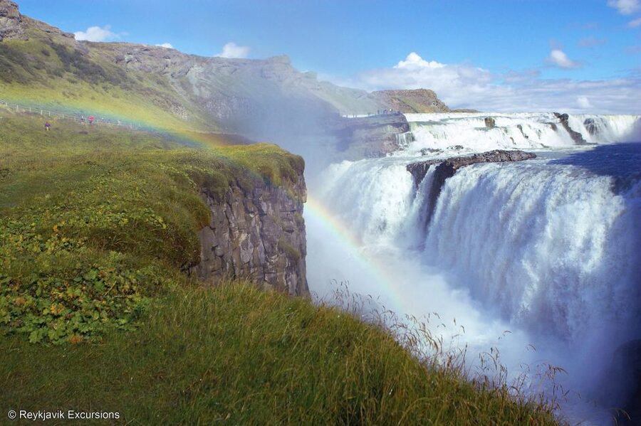 Reykjavik: Golden Circle Tour and Blue Lagoon Admission - Strokkur turns waiting into part of the show