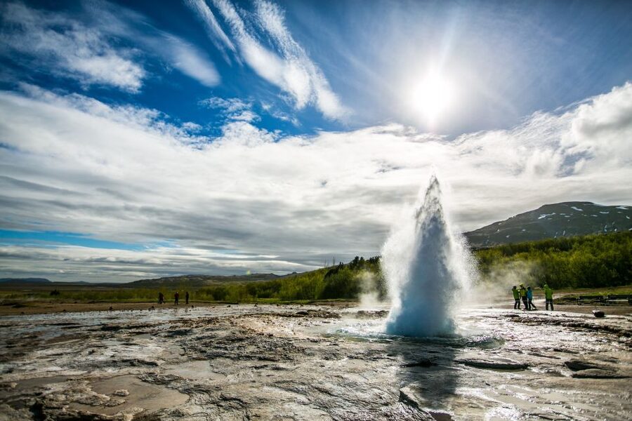 Reykjavik: Golden Circle Tour with Blue Lagoon Visit & Entry - Who will get the most from this tour?