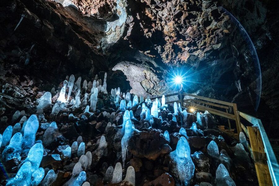 Reykjavik: Lava Cave, Hot Springs, Horses & Waterfalls Tour - Why West Iceland makes a fine full-day outing