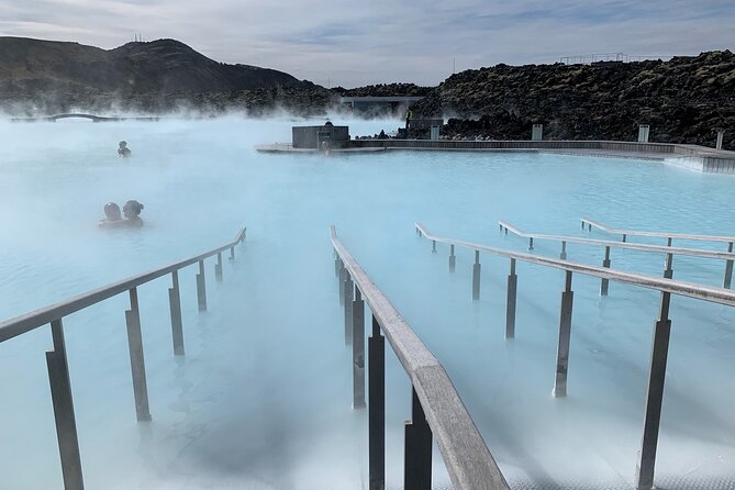 Reykjavik: Private Transfer from/to Blue Lagoon in Iceland - What happens at pickup