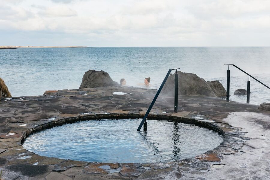 Reykjavik: Sky Lagoon Admission with Transfer - The geothermal lagoon and its best views