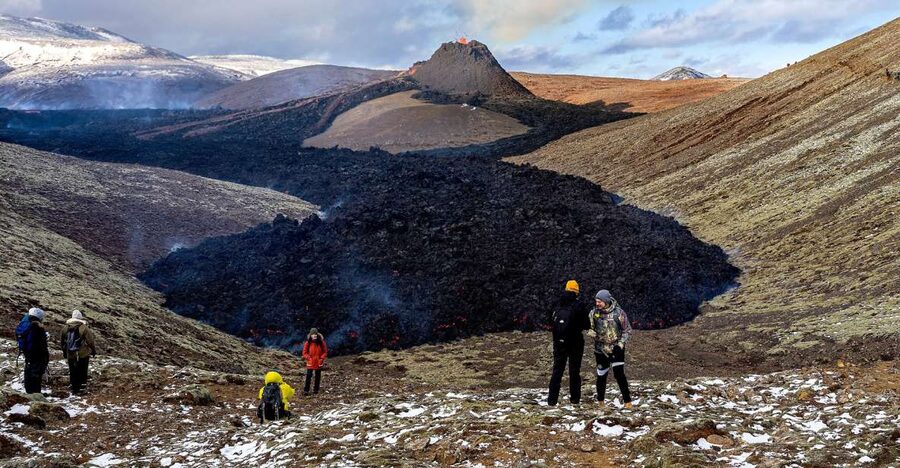Reykjavík: Volcano Hike, Visit Grindavík and Blue Lagoon - Why this Reykjanes day works so well