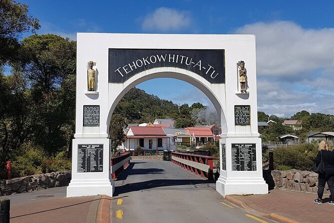Rotorua Geothermal Living Maori Village Tour Whakarewarewa 6.5hours Tour - Why Whakarewarewa feels different from a standard Rotorua attraction