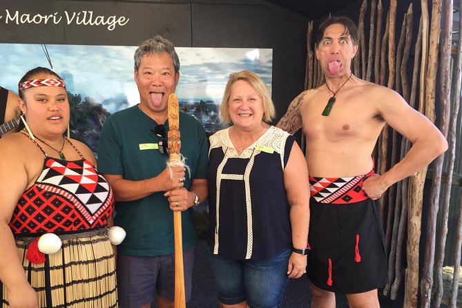 Rotorua Geothermal Living Maori Village Tour Whakarewarewa 6.5hours Tour - The drive from Tauranga to Rotorua