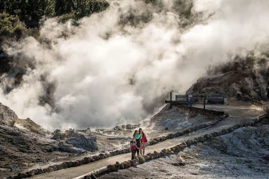 Rotorua: Hell's Gate Outdoor Mud Spa & Guided Walk - Entering Hell’s Gate from Rotorua