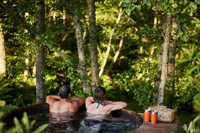 Rotorua Highlights Inc. Te Puia & Secret Spot Hot Tubs Day Tour - Why this Auckland to Rotorua day trip works
