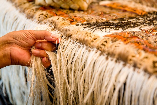 Rotorua Highlights Inc. Te Puia & Secret Spot Hot Tubs Day Tour - Te Puia: geysers, Māori arts, and kiwi viewing