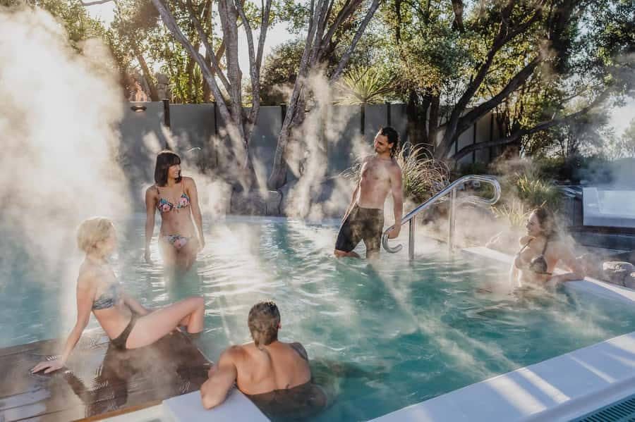 Rotorua: Polynesian Spa Pavilion Hot Pool Bathing (12+ yrs) - What the $29 admission includes