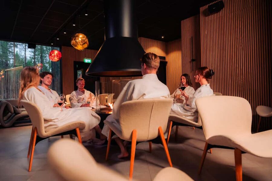 Rovaniemi: Daylight Forest spa,outdoor hot tubs and lunch - The Wave Sauna and the forest view