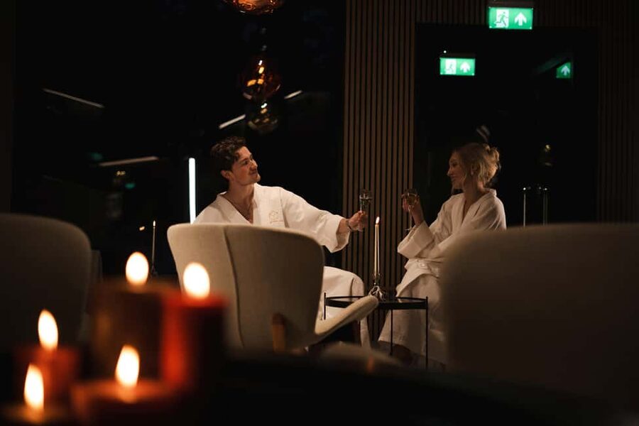 Rovaniemi: Forest Spa, Outdoor hot tubs and bathrobe dinner - How the $194 price measures up