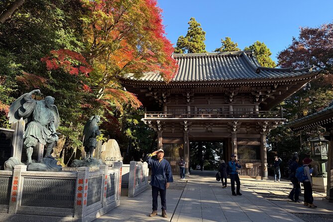 Samurai Guide Sho’s Mt. Takao Hike, Temple & Onsen from Shinjuku - The summit and a chance to see Mt. Fuji