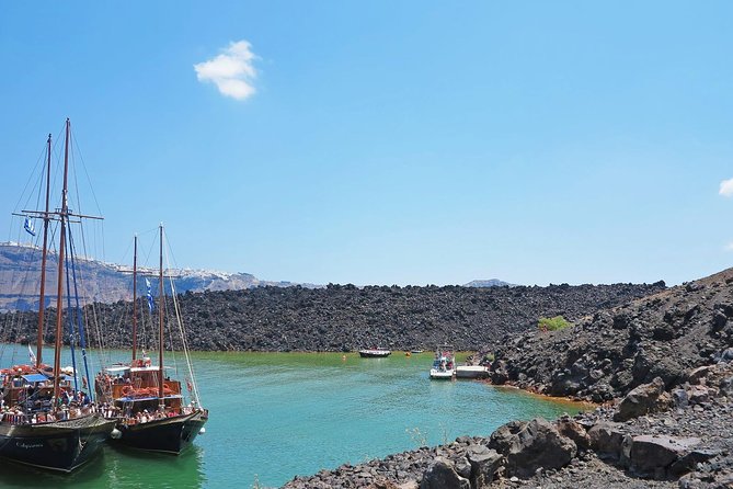 Santorini Volcanic Islands Cruise: Volcano, Hot Springs and Thirassia - Getting to Athinios port without a morning scramble