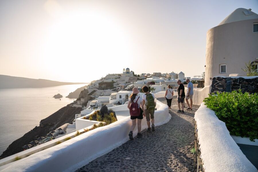 Santorini: Volcanic Islands Cruise with Hot Springs Visit - Who will enjoy this experience most