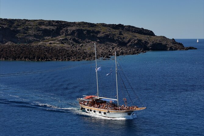 Santorini - Volcano and Hot springs Boat Trip with Bus Transfer - Key points to know before you book