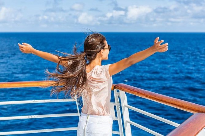Santorini Volcano Cruise Including Hot Springs and Thirasia - Palea Kameni and the warm sulfur water