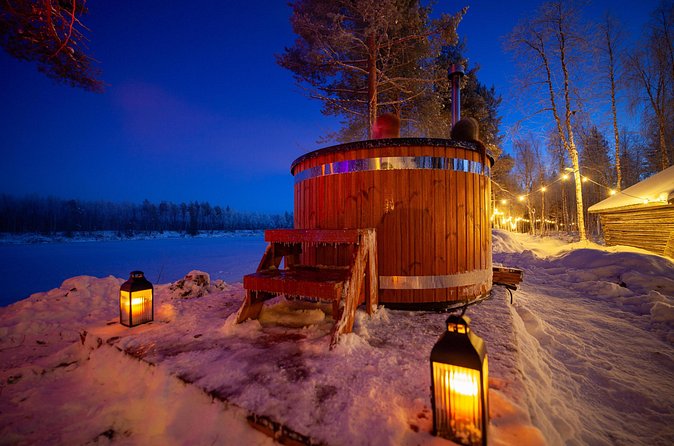 Sauna, hot tub and cold plunge - Exclusive riverside retreat - A private experience with a group price