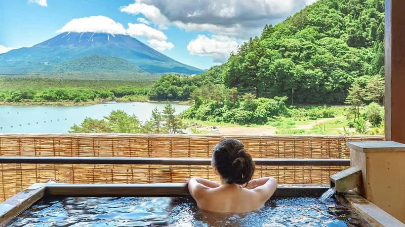 [Seasonal Limited] Mt. Fuji 5th Station &Hot Spring Day Tour - Two hours at Konohananoyu Onsen