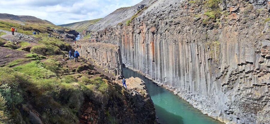 Seyðisfjörður Shore Excursion: Stuðlagil Canyon & Vök Baths - Who should book this excursion?