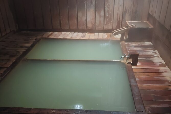 Snow Monkey Park, Soba Lunch and Shibu Onsen Tour - The stamp towel tradition