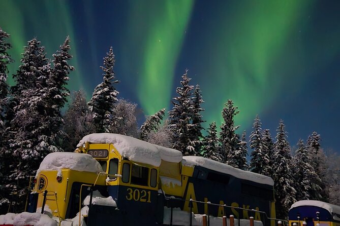 Spectacular Hot Spring Experience with Northern Lights - The Ice Museum: beautiful, brief, and sometimes crowded