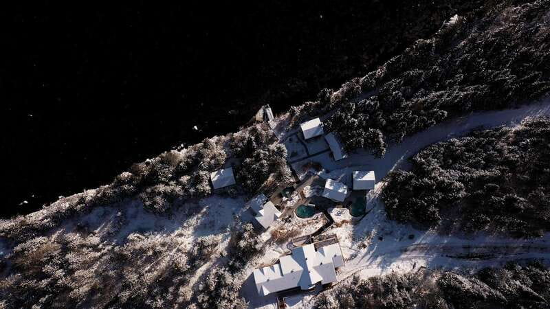 Stoneham: Nordic spa Thermal Experience - The Jacques-Cartier River is the special feature