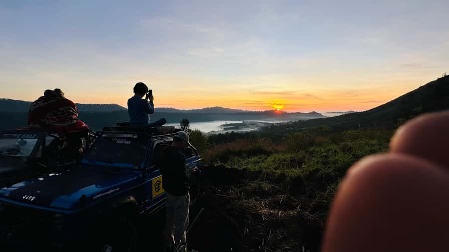 Sunrise Jeep Tour Mount Batur & Hot Spring (Private Tour) - Coffee, Tea, and a Useful Break