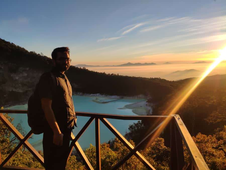 Sunrise Sunan Ibu,Kawah Putih,Volcano,Tea factory,Hot spring - Kawah Putih and its volcanic setting