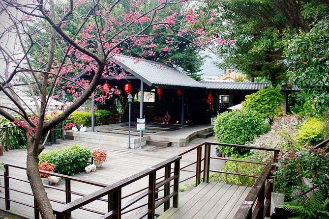 Taipei Day Tour including Taipei 101, Din Tai Fung and Hot Spring Experience - Timing, booking, and the no-refund risk