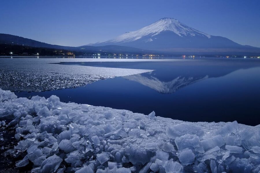 Tokyo: Mt Fuji Lake Kawaguchi & Yamanaka Hot Spring Day Tour - A full Fuji day without changing trains