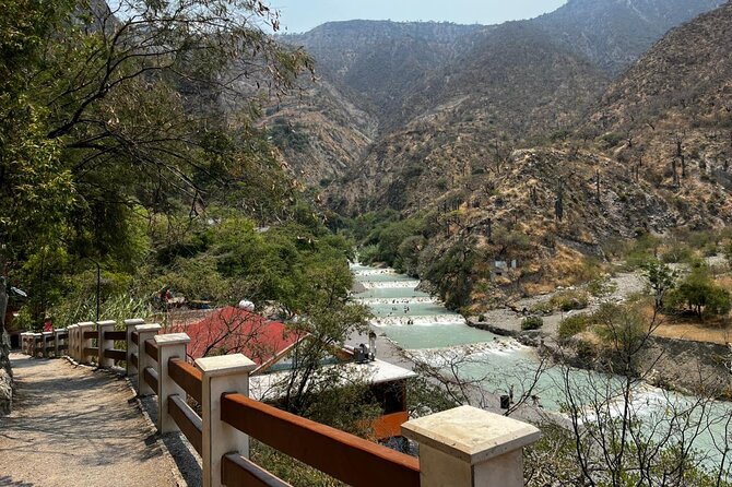 Tolantongo Private Tour + Pastes + One Day at the Hot Springs - What to pack for a better day