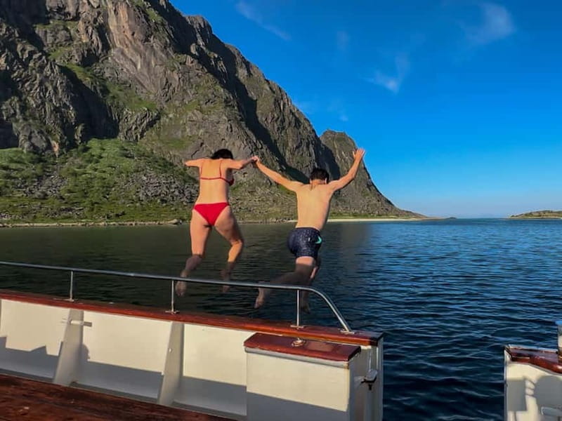 Tromsø: Midnight Sun Evening Cruise with Hot Tub - Key points to know before booking