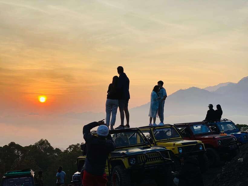 Ubud: mount.batur sunrise jeep with breakfast and hot spring - Breakfast with a hot drink