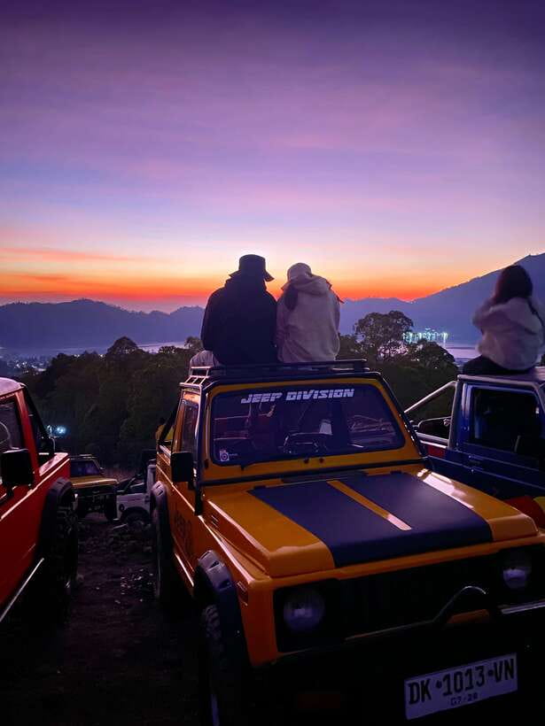 Ubud: mount.batur sunrise jeep with breakfast and hot spring - Sunrise over Mount Batur