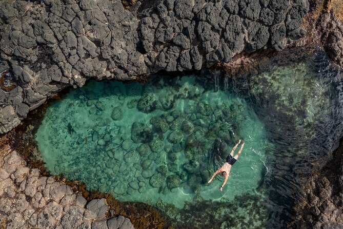 Ultimate Peninsula Adventure: Stand Up Paddle, Hot Springs, Hike, Lunch & Winery - Walking the southern coast to a secluded beach