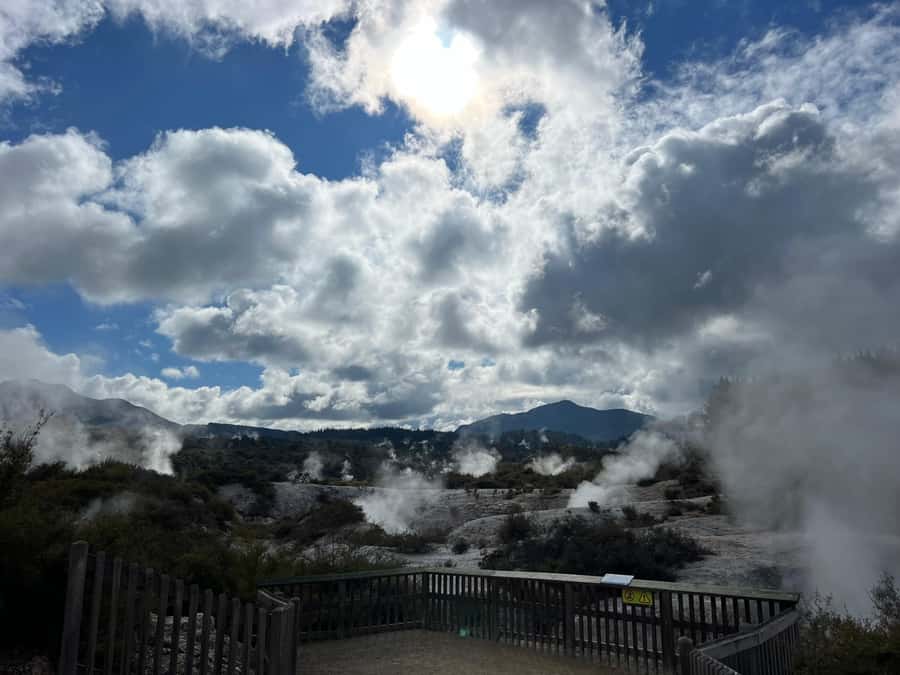 WAI-O-TAPU Geothermal, Rotorua - Group Day Tour Ex Auckland - Key points at a glance