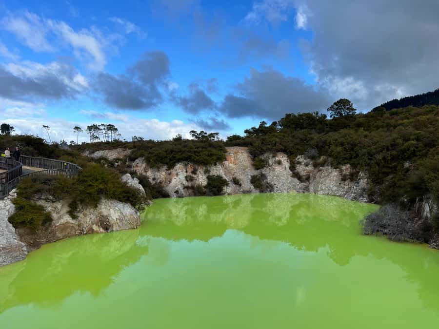 WAI-O-TAPU Geothermal, Rotorua - Group Day Tour Ex Auckland - A big geothermal day from Auckland